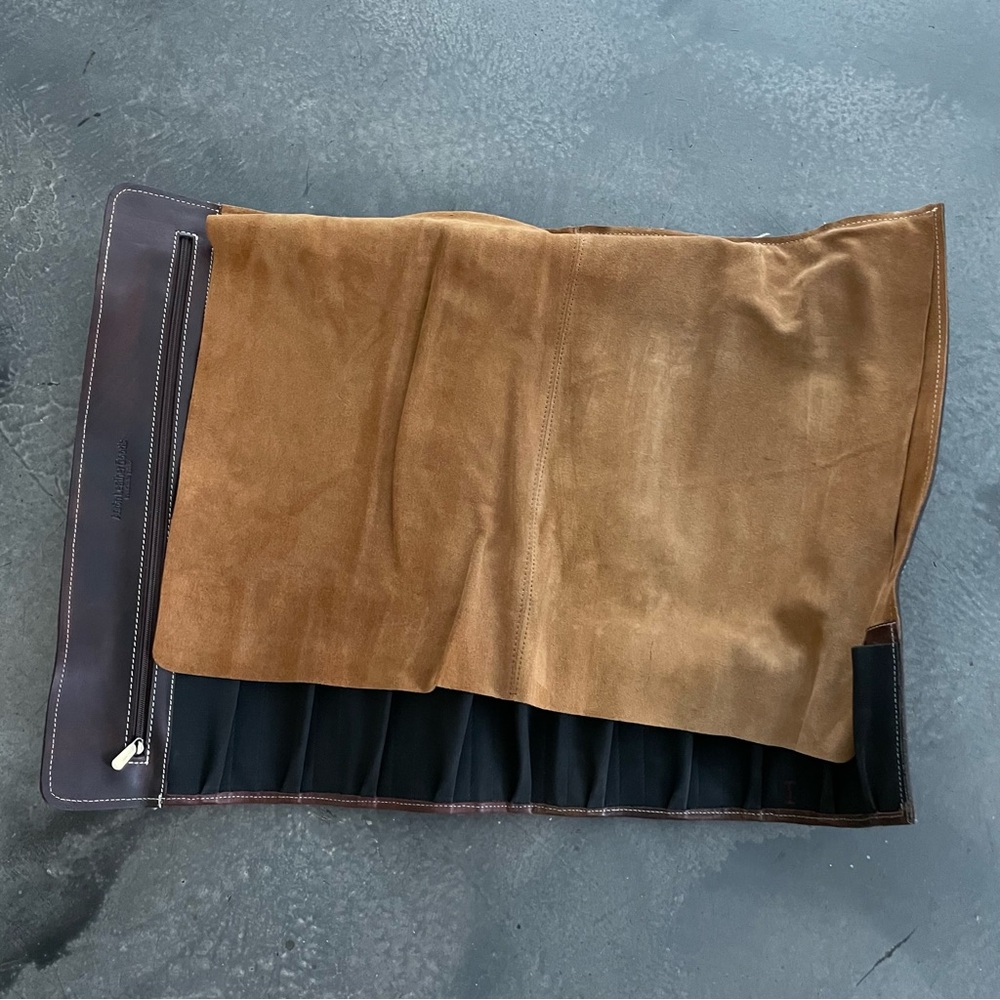Aaron Leather Goods Brown Leather Knife Roll, 10 Slots, Zippered Pocket - Picture 4 of 7